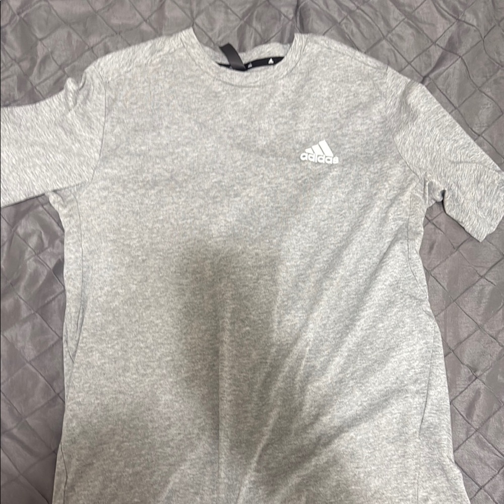 Adidas Men's Gray T-Shirt